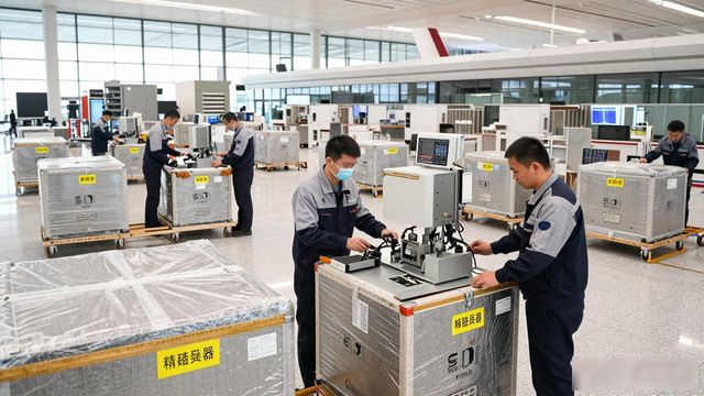 浦東航空貨運_浦東航空運輸精密儀器_上海浦東航空油料有限公司